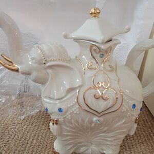 Lenox Jeweled Elephant Teapot with Gold,White & Multi Colored Jewels Accents